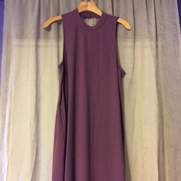 Knee Length Dress 💜💝 - Picture 2 of 3